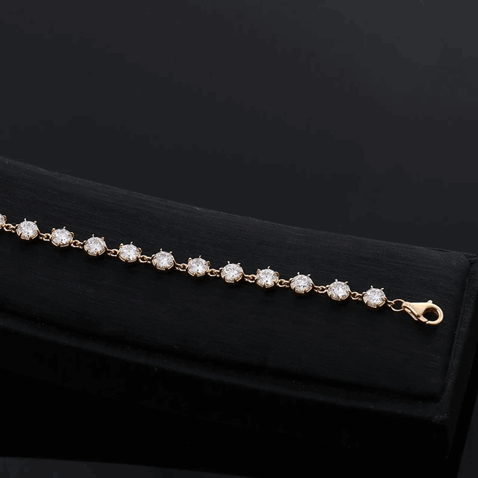 Classic Solid Diamond Tennis Bracelet Elegant Round Cut Prong Setting Luxury Jewellery for Her