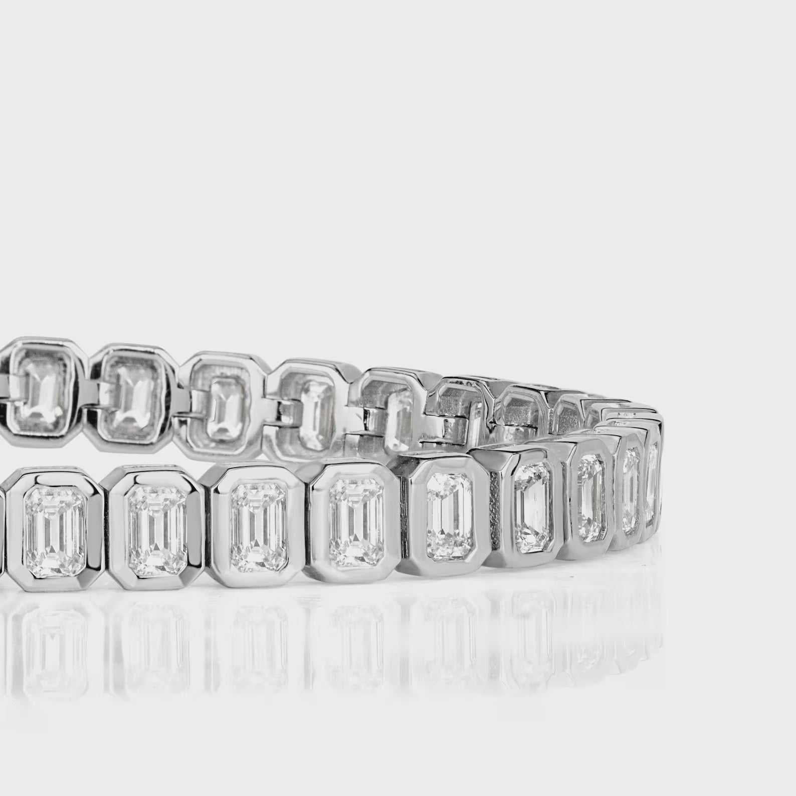 Emerald Cut Tennis Bracelet Bezel Set Gold Tennis Bracelet Classic Step Cut Bracelet Elegant Bridal & Anniversary Fine Jewelry
